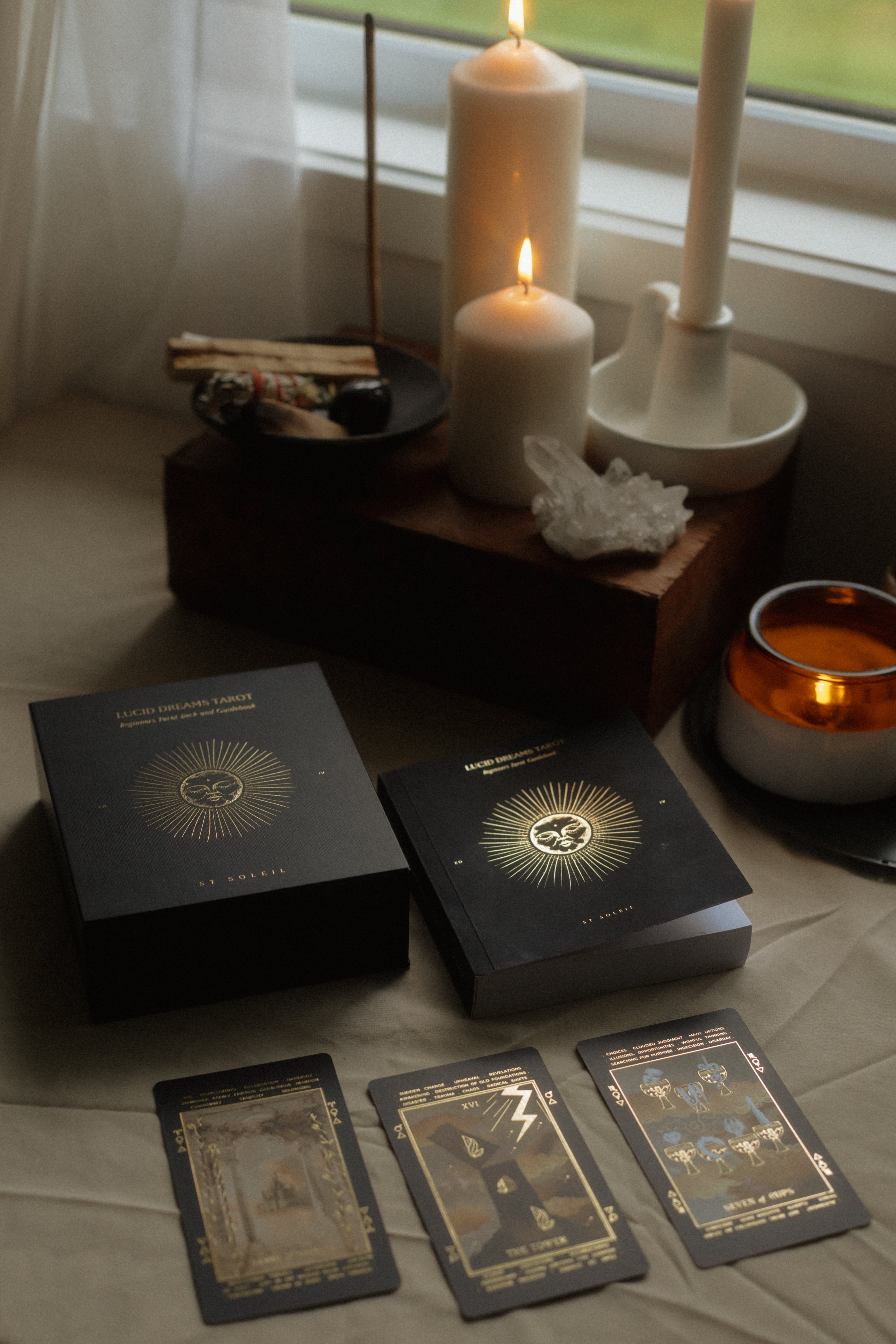 TAROT & ORACLE EDITIONS